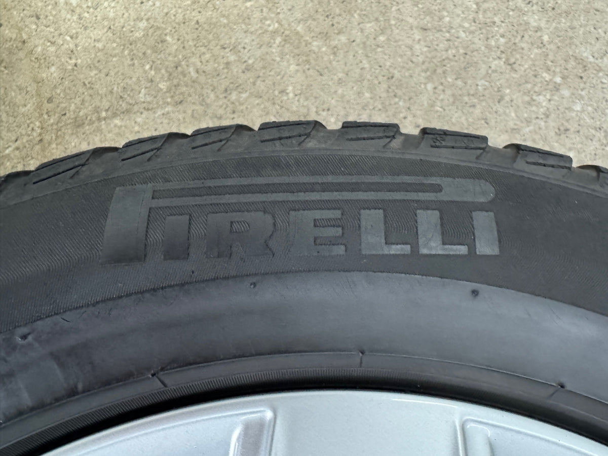 Original VW Touran II 2 5T 16 Zoll Corvara Winterräder Winterreifen Felgen 5TA071496 KBA50413 205/60 R16 96H M+S Alufelgen Silber 6,5x16 ET48 Winterradsatz MwSt.