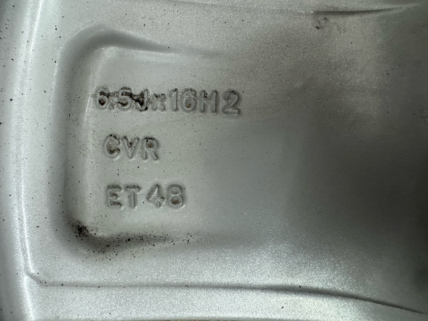 Original VW Touran II 2 5T 16 Zoll Corvara Winterräder Winterreifen Felgen 5TA071496 KBA50413 205/60 R16 96H M+S Alufelgen Silber 6,5x16 ET48 Winterradsatz MwSt.