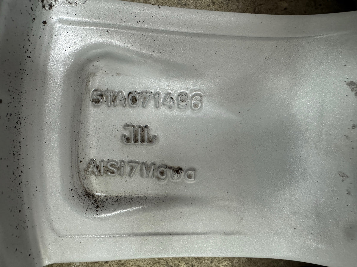 Original VW Touran II 2 5T 16 Zoll Corvara Winterräder Winterreifen Felgen 5TA071496 KBA50413 205/60 R16 96H M+S Alufelgen Silber 6,5x16 ET48 Winterradsatz MwSt.
