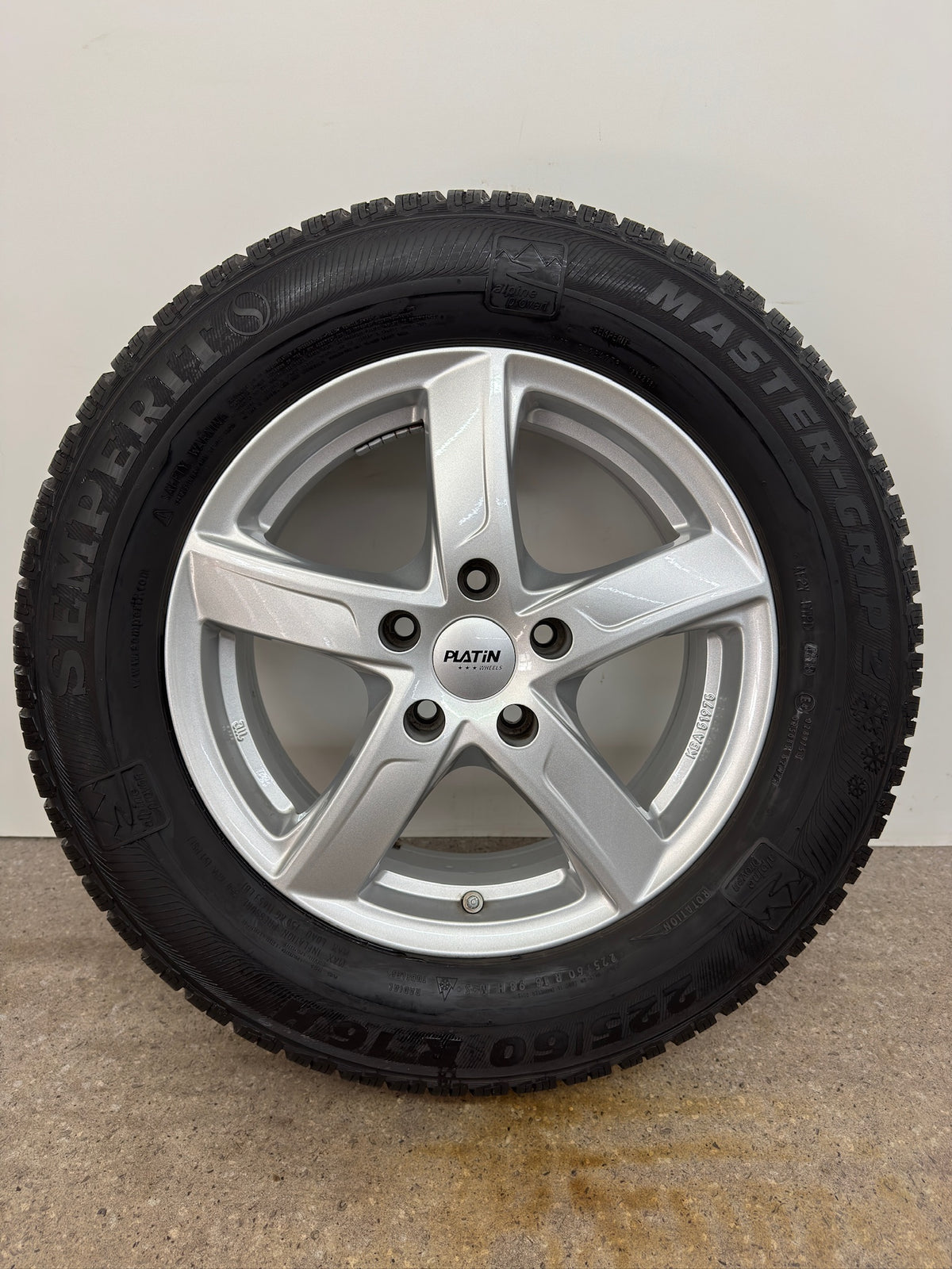 Renault Kadjar 2WD 4WD RFE Talisman Grandtour RFD 16 Zoll Winterräder Winterreifen Felgen Alufelgen 225/60 R16 98H Silber M+S 5x114,3 6,5x16 ET38 RDKS Winterradsatz