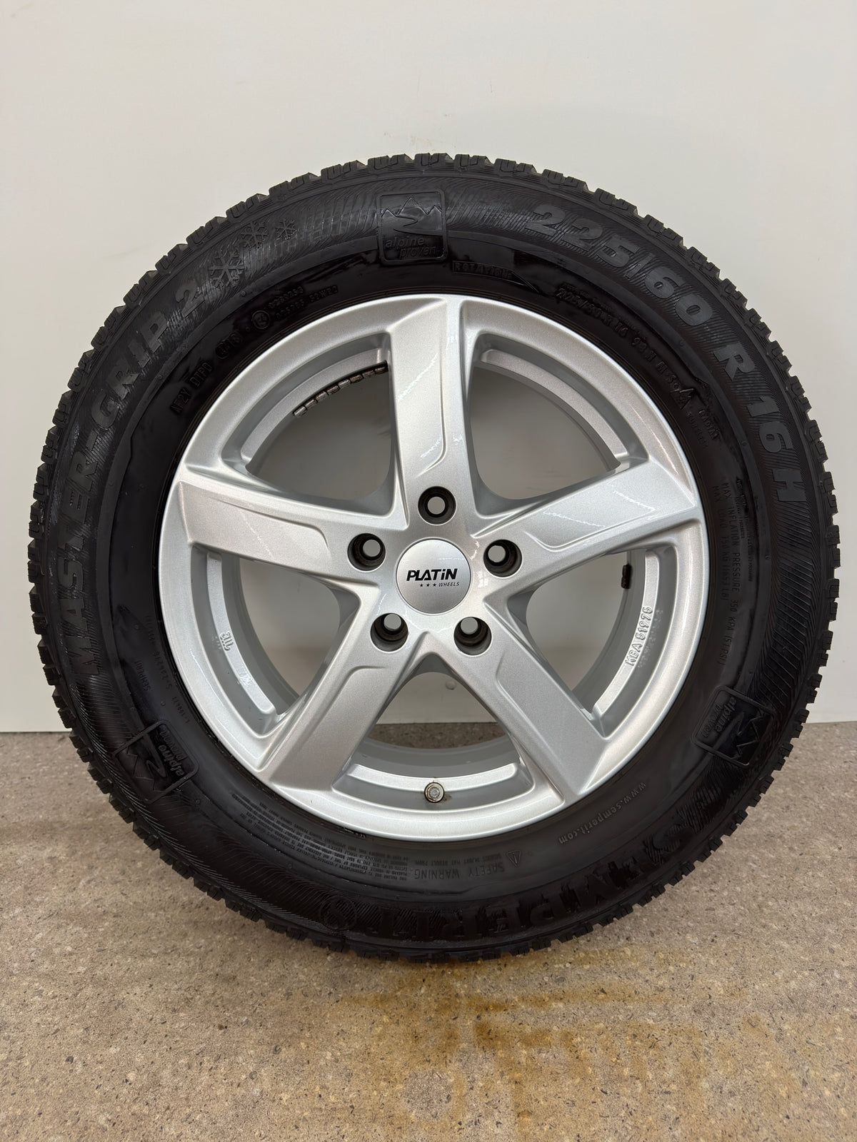 Renault Kadjar 2WD 4WD RFE Talisman Grandtour RFD 16 Zoll Winterräder Winterreifen Felgen Alufelgen 225/60 R16 98H Silber M+S 5x114,3 6,5x16 ET38 RDKS Winterradsatz