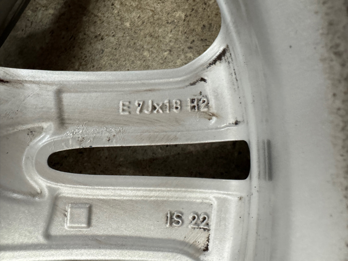 TOP 6,5mm Original BMW X3 G01 X4 G02 Styling 688 18 Zoll Winterräder Winterreifen Felgen 6876918 Alufelgen 225/60 R18 104H RSC RFT * Stern Runflat Doppelspeiche 7x18 ET22 SUV Winterradsatz MwSt