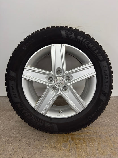 TOP 7,3 / 6,5mm VW Touran II 2 5T Skoda Yeti 5L 16 Zoll Winterräder Winterreifen Felgen Alufelgen KBA49303 Silber 215/60 R16 99H Michelin Alpin 6 Winterradsatz M+S