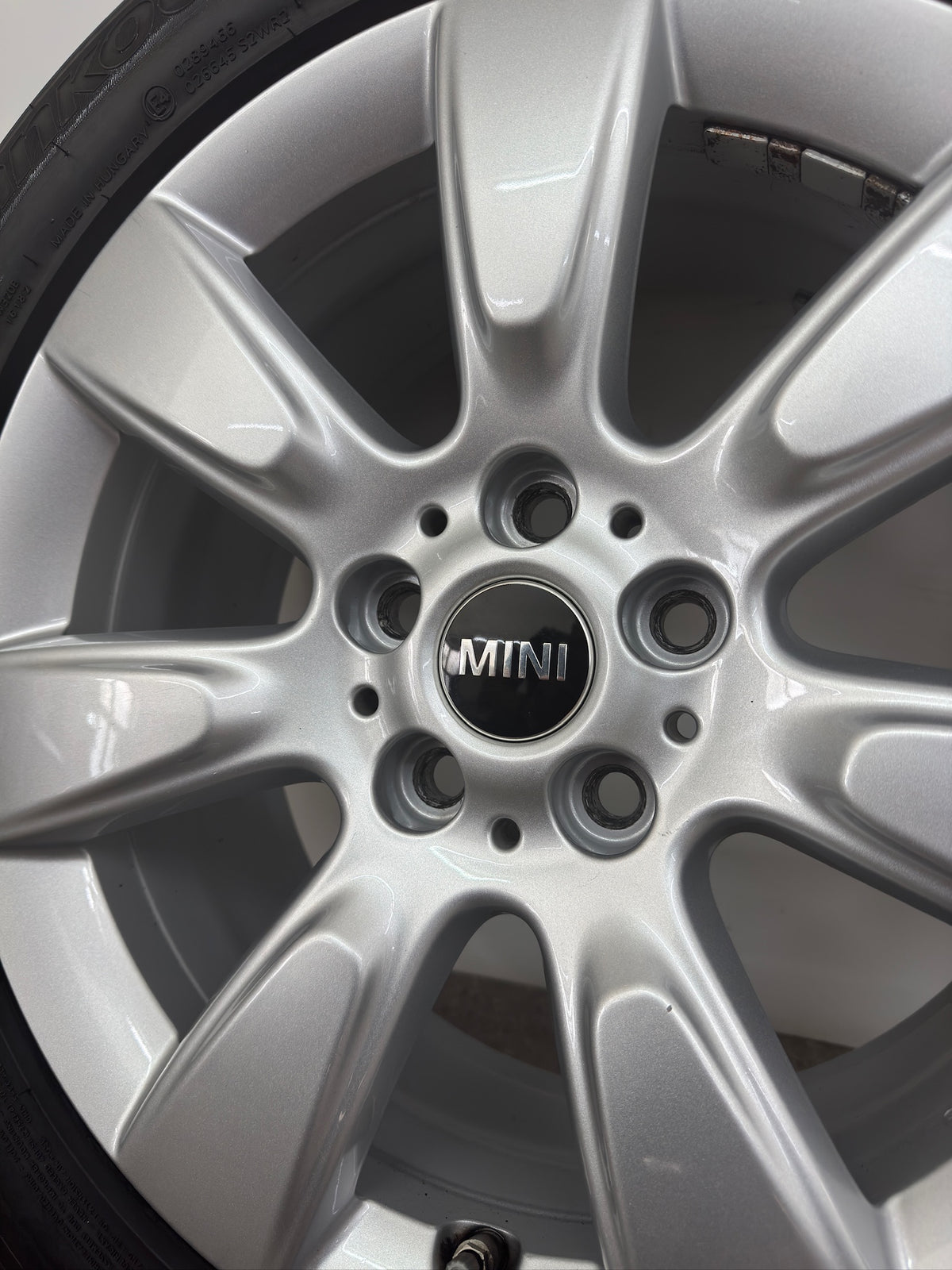 TOP 7,5 / 6,5mm Original Mini Countryman F60 Sty. 530 17 Zoll Winterräder Winterreifen Felgen Alufelgen 6868276 Silber Styling 225/55 R17 97V RDKS RDCi Winterradsatz MwSt.