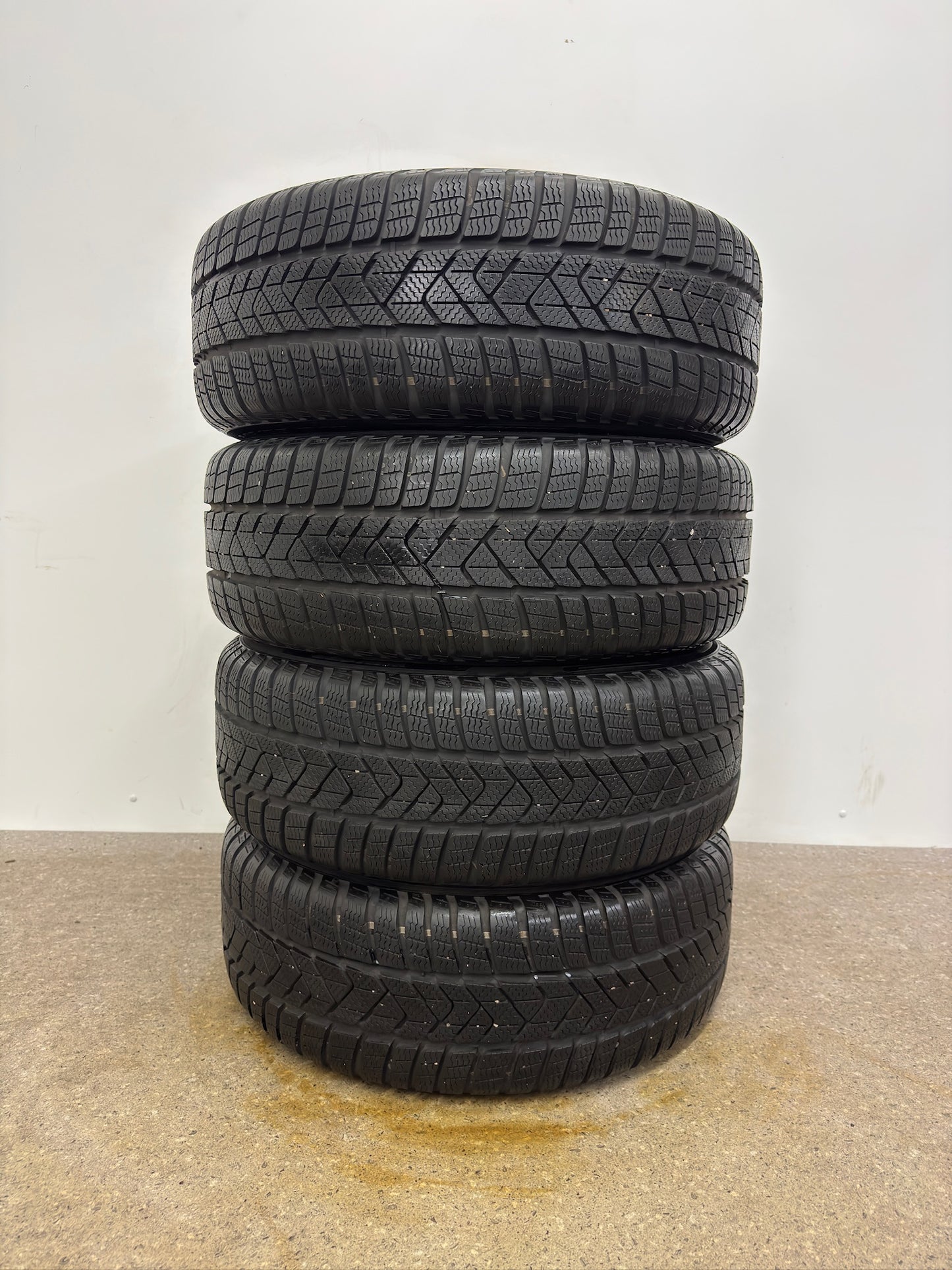 TOP 7,5mm VW T-Cross C1 Polo VI 6 AW New Beetle MJ Skoda Scala Kamiq NW Audi A1 GB TT 8N A2 8Z 16 Zoll Winterräder Winterreifen Felgen Alufelgen Schwarz M+S 205/55 R16 91H Winterradsatz
