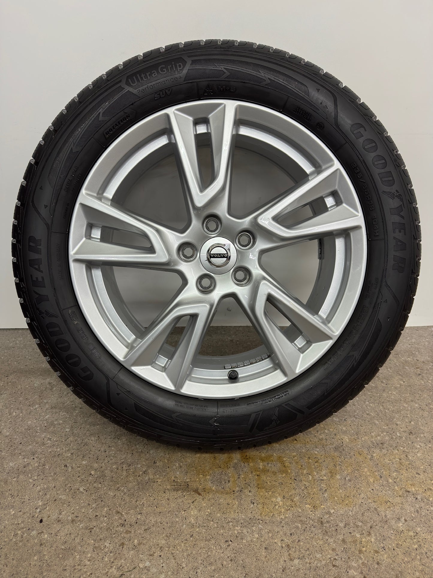 TOP 7,8 / 6,8mm Original Volvo XC40 X 536 S90 V90 Cross Country 18 Zoll Winterräder Winterrreifen Felgen 31362866 Alufelgen 235/55 R18 104H M+S SUV Silber Winterradsatz 5x108 7,5x18 ET50,5