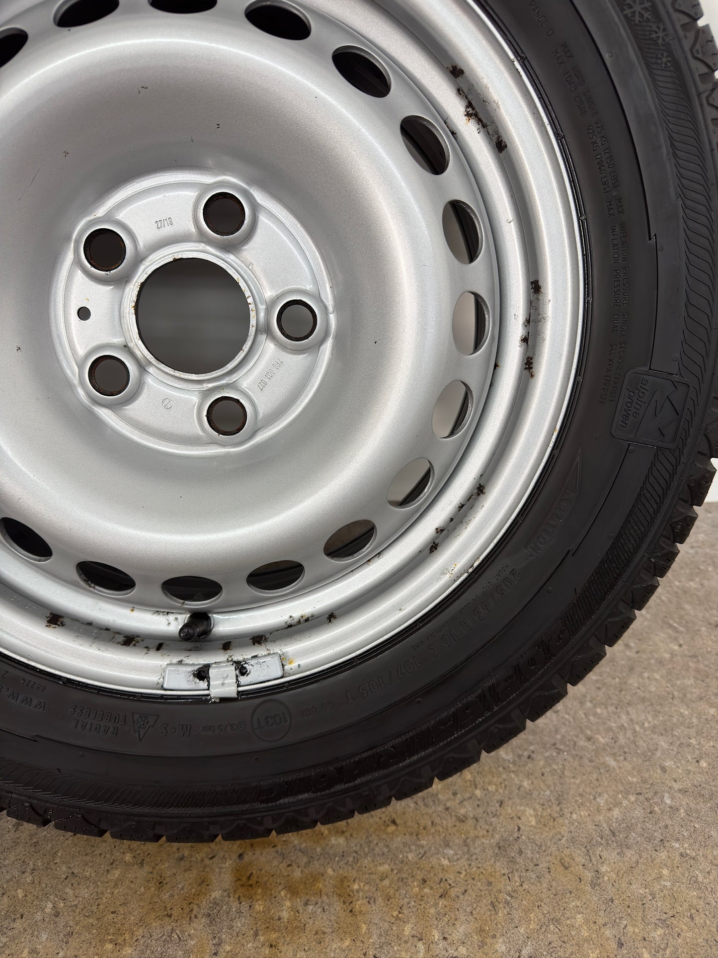 TOP 8 - 7mm Original VW T5 T6 Transporter Kastenwagen 16 Zoll Winterräder Winterreifen Felgen 7F0601027 Stahlfelgen 6,5x16 ET51 205/65 R16 C 107 105T 103T 5x120 Winterradsatz M+S