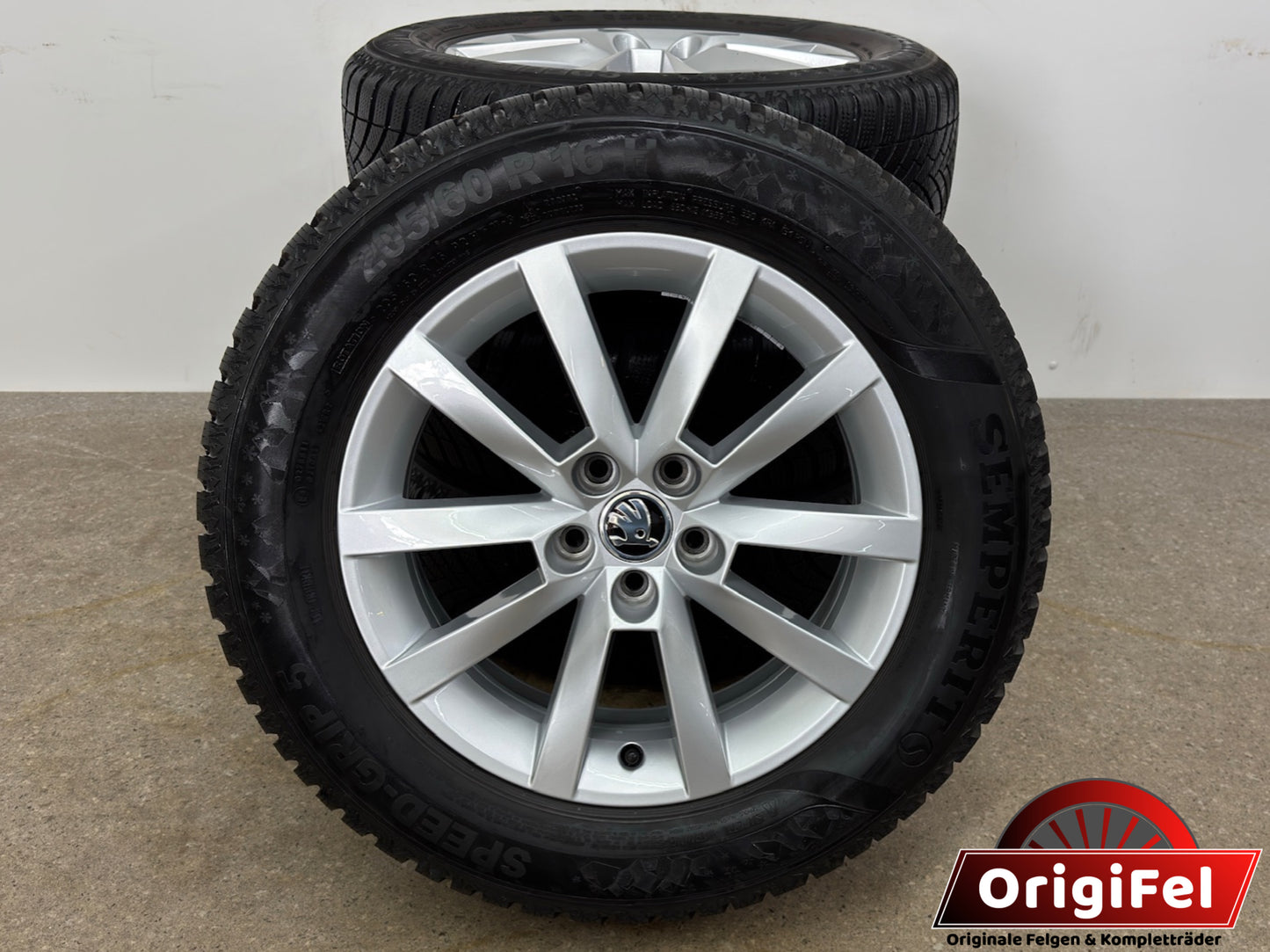 TOP 8 / 7mm Original Skoda Kamiq 16 Zoll Winterräder Winterreifen Felgen 657601025B Alufelgen Silber Ambition Active Style 205/60 R16 92H 6x16 ET38 5x100 Silber Winterradsatz M+S