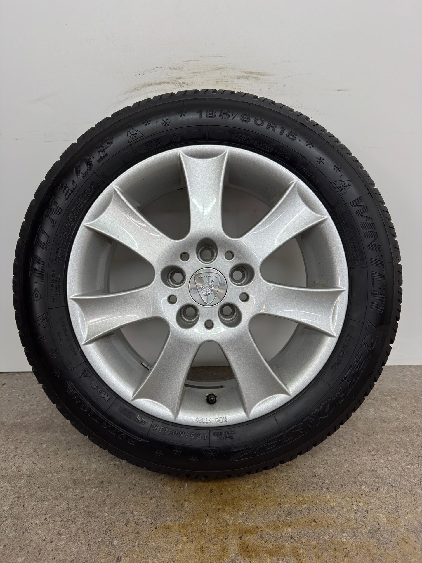 TOP Audi A1 8X Skoda Fabia 5J 6V Roomster Rapid NH VW Cross Polo 6R 9N 15 Zoll Winterräder Winterreifen Felgen Alufelgen 185/60 R15 88T M+S Winterkomplettradsatz Silber KBA47826 5x100