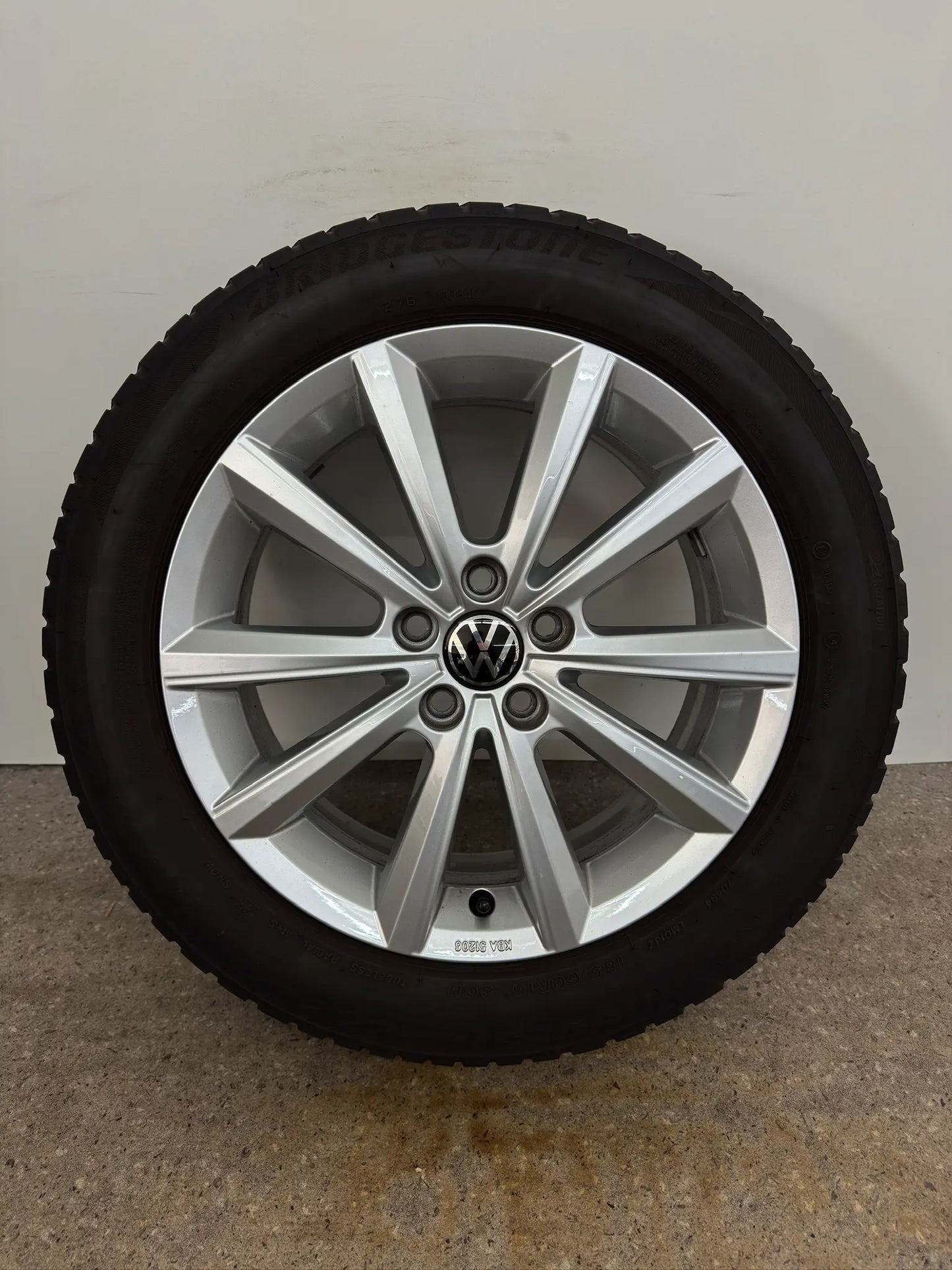 TOP DOT22 Original VW Polo VI 6 2G AW 16 Zoll Merano Winterräder Winterreifen Felgen 2G0601025A 2G0071496 Alufelgen 185/60 R16 90H KBA 51206 R-Line Silber 5x100 6x16 ET45 Winterradsatz