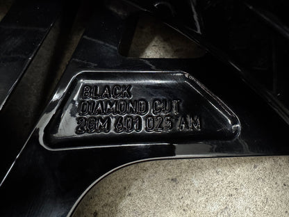 TOP DOT24 Original VW T-Cross C1 York 18 Zoll Sommerräder Sommerreifen Felgen 2GM601025AM 2GM601025AN Alufelgen 215/45 R18 89V R-Line Sport Edition Schwarz Glanz 7x18 ET39 5x100 Sommerradsatz SUV
