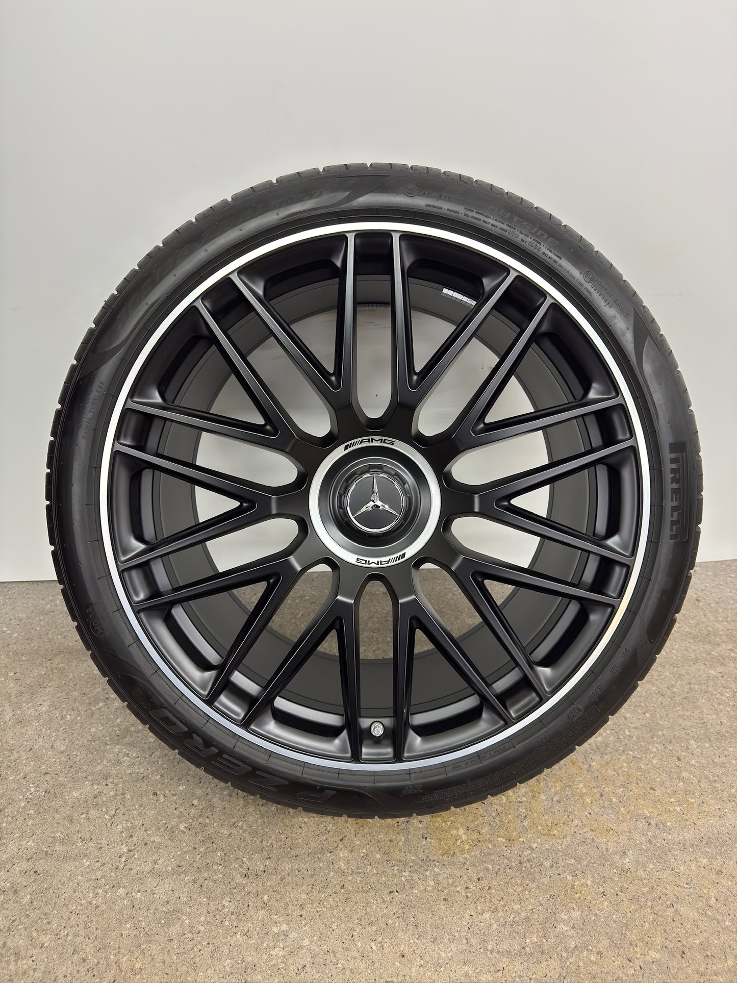 TOP DOT24/25 Original Mercedes SL R 232 21 Zoll AMG 43 55 63 S Sommerräder Sommerreifen Felgen A2324012900 A2324013000 Alufelgen E Performance 4MATIC+ Roadster 275/35 ZR21 103Y 305/30 ZR 104Y MO1