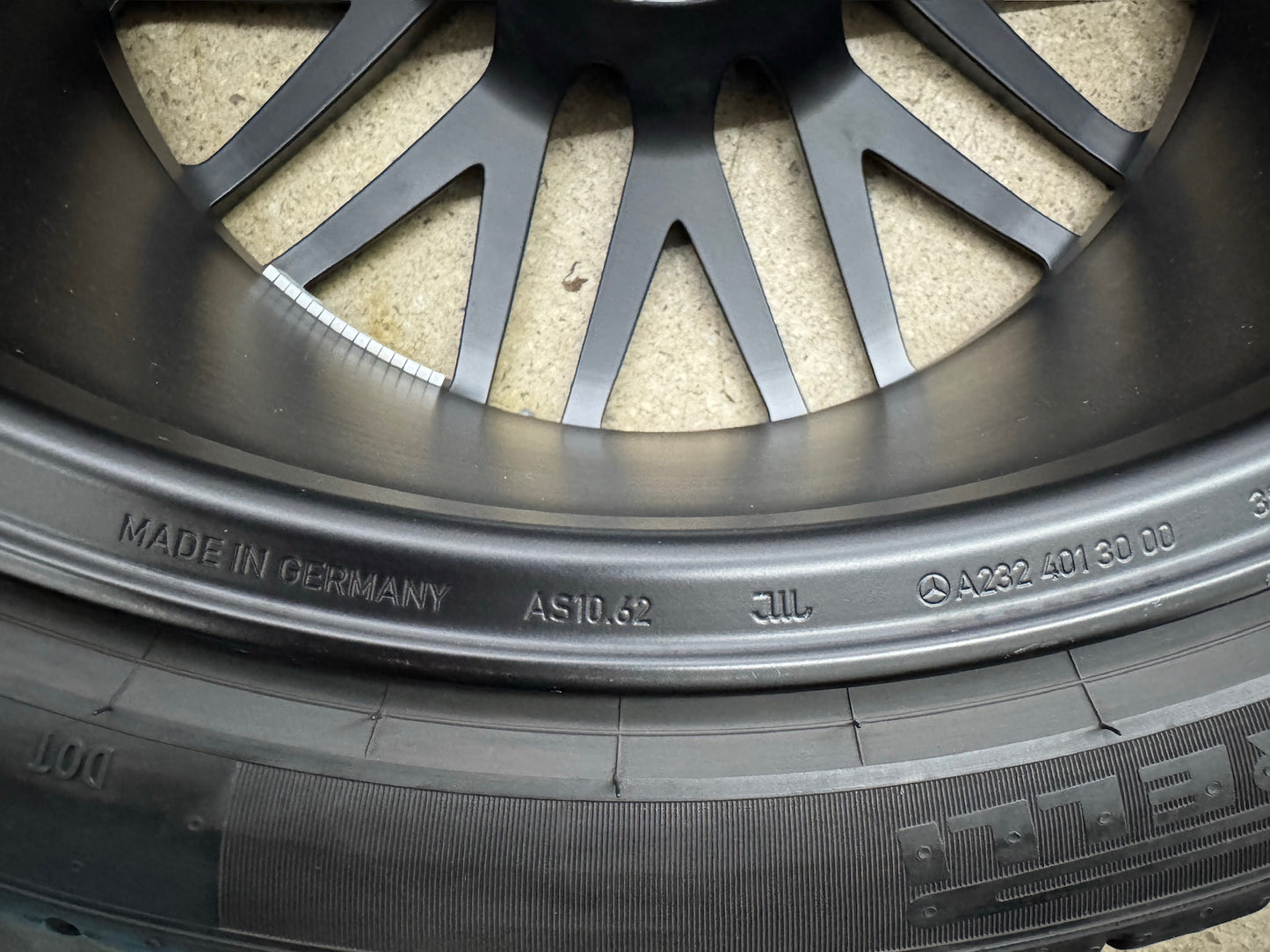 TOP DOT24/25 Original Mercedes SL R 232 21 Zoll AMG 43 55 63 S Sommerräder Sommerreifen Felgen A2324012900 A2324013000 Alufelgen E Performance 4MATIC+ Roadster 275/35 ZR21 103Y 305/30 ZR 104Y MO1