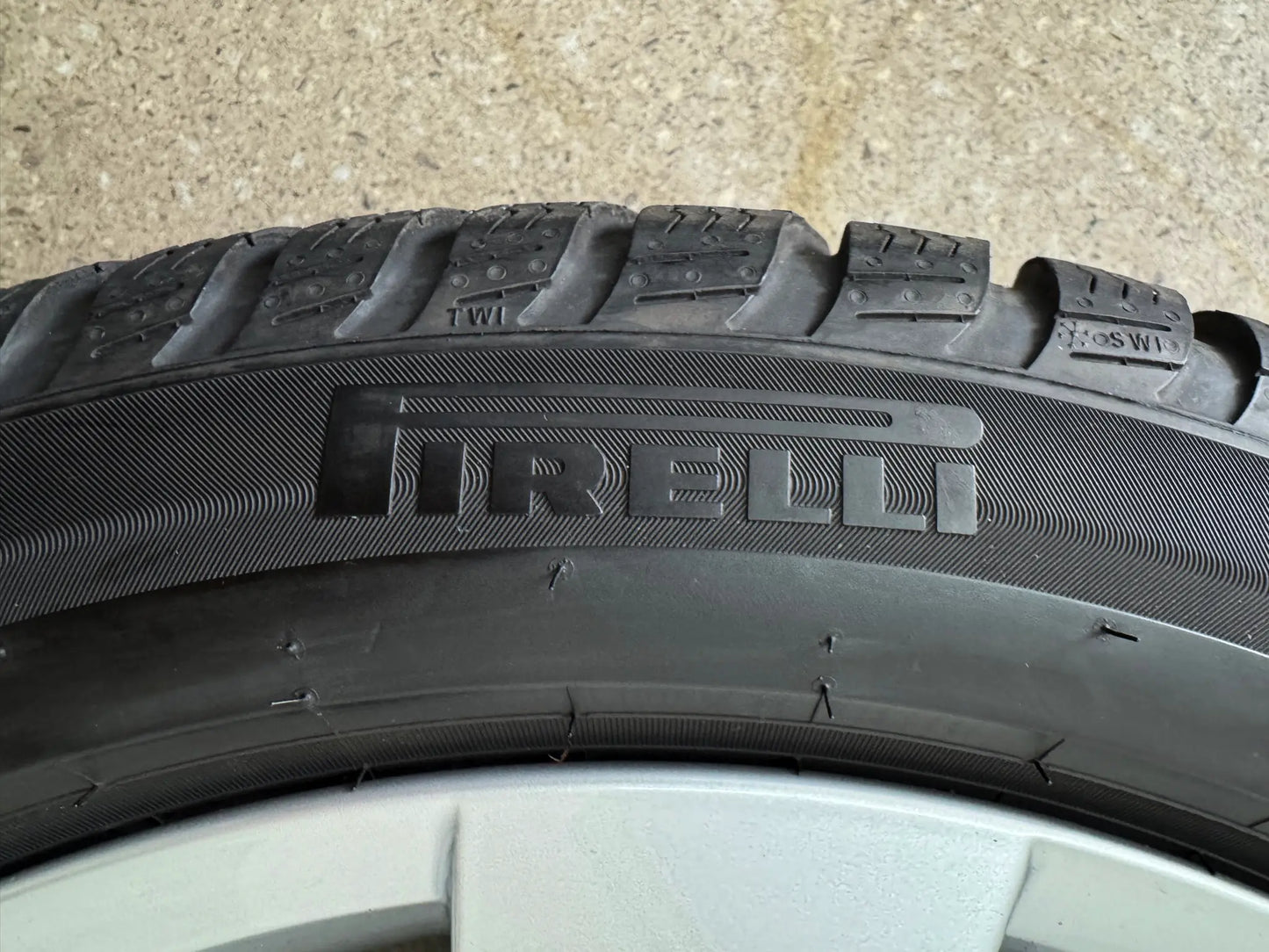 TOP DOT25 Original VW Golf VIII 8 5H CD 17 Zoll Belmont Nottingham Winterräder Winterreifen Felgen 5H0601025B Alufelgen 205/55 R17 Pirelli 6,5x17 ET46 5x112 GTI GTE R-Line Silber Radsatz