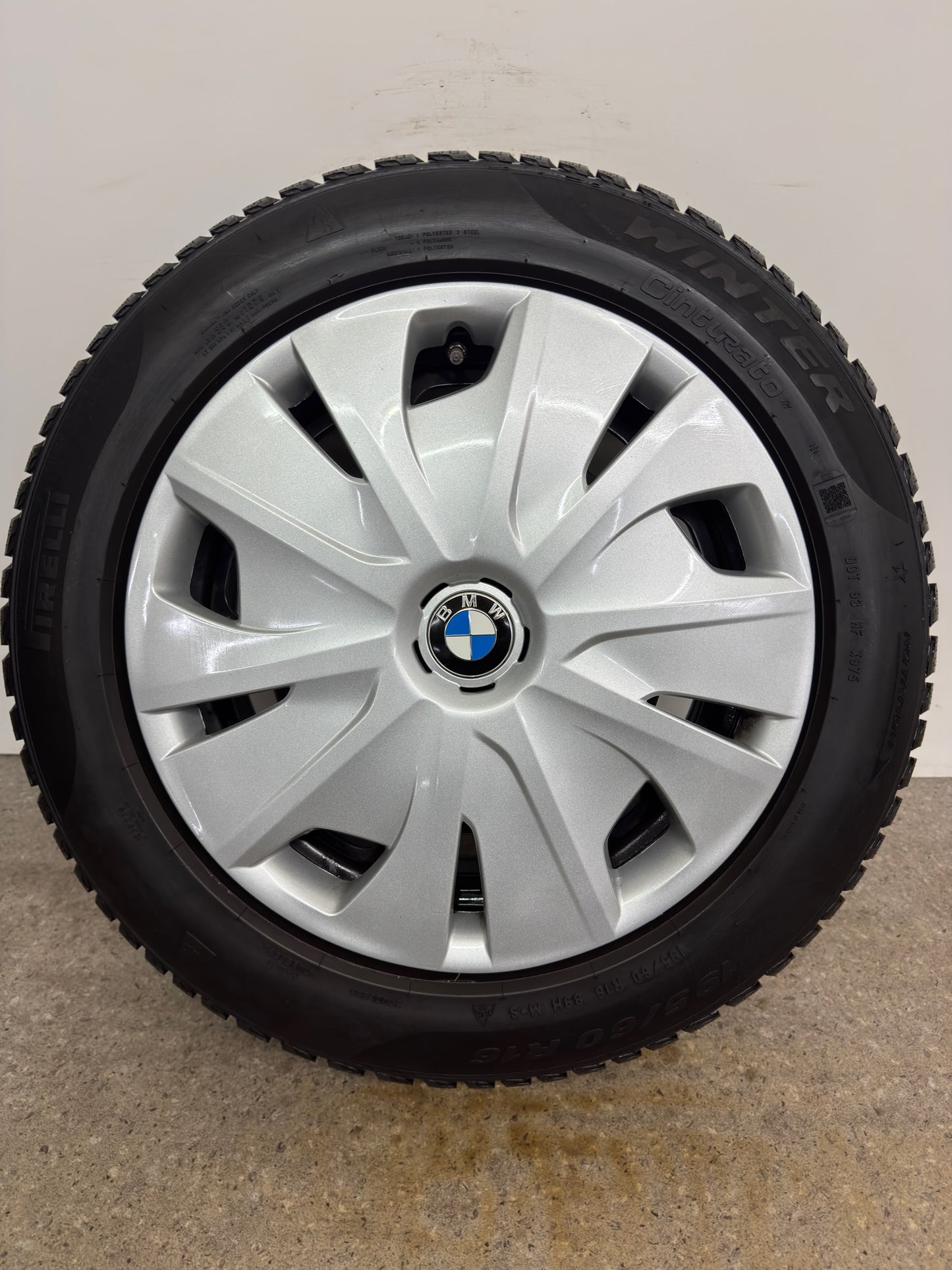 TOP Original BMW 1er F40 2er Gran Coupé F44 16 Zoll Winterräder Winterreifen inkl. Blenden Felgen Stahlfelgen 6864660 195/60 R16 89H M+S 7x16 IS47 ET47 RDCi RDKS Pirelli BMW Stern * Winterradsatz
