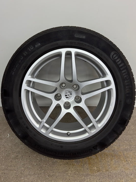 TOP Original Porsche Macan I 1 II 2 18 Zoll Felgen Alufelgen 95B601025DC 95B601025DD 8x18 ET21 9x18 ET21 95B SUV Silber Sport Felgensatz RDKS NO REIFEN NUR TRANSPORTSCHUTZ
