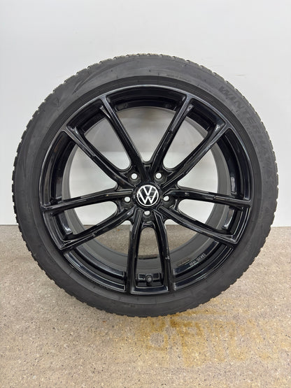 TOP VW Arteon 3H Tiguan I 1 5N 19 Zoll Winterräder Winterreifen Felgen Alufelgen Shooting Brake Variant R-Line Coupé Schwarz 225/45 R19 96V M+S Sport Winterradsatz SUV KBA51365