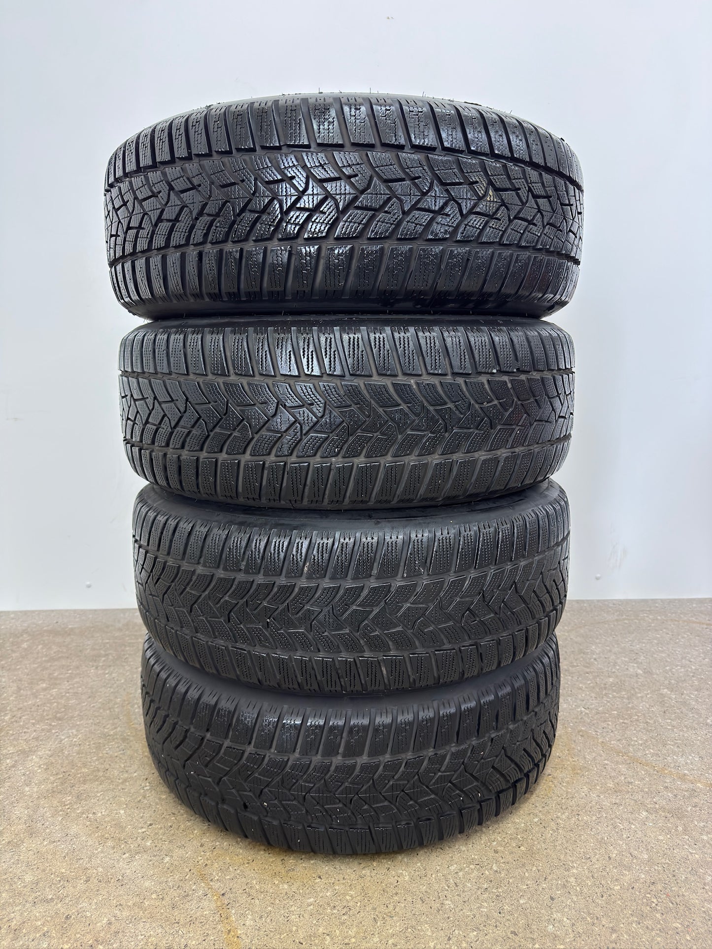 TOP VW Passat B8 3G Beetle 5C Seat Ateca 5FP Skoda Superb III 3 3T Yeti 5L 16 Zoll Winterräder Winterreifen Felgen Alufelgen Schwarz Matt M+S Limousine Kombi Winterradsatz