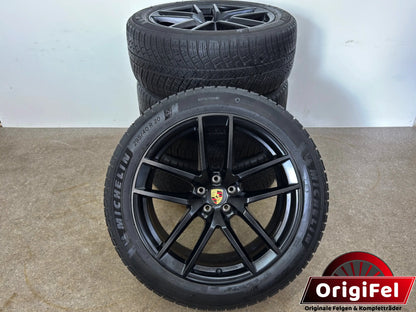 TOP ZUSTAND DOT22 Original Porsche Macan II 2 III 3 20 Zoll Winterräder Winterreifen Felgen Alufelgen 95B601025EJ 95B601025EK 265/45 R20 104V 295/40 R20 106V Sport Exclusive Schwarz SUV M+S