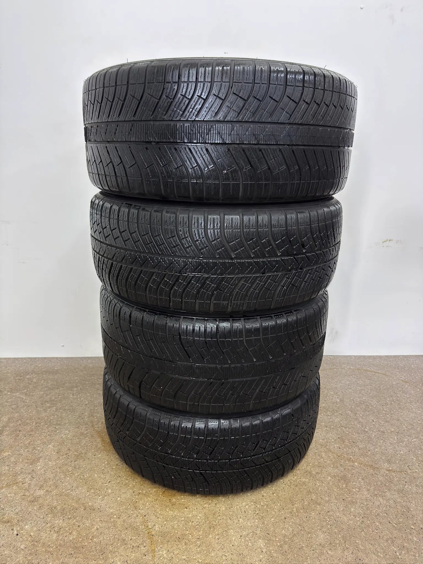 TOP ZUSTAND DOT22 Original Porsche Macan II 2 III 3 20 Zoll Winterräder Winterreifen Felgen Alufelgen 95B601025EJ 95B601025EK 265/45 R20 104V 295/40 R20 106V Sport Exclusive Schwarz SUV M+S