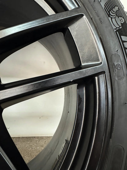 TOP ZUSTAND DOT22 Original Porsche Macan II 2 III 3 20 Zoll Winterräder Winterreifen Felgen Alufelgen 95B601025EJ 95B601025EK 265/45 R20 104V 295/40 R20 106V Sport Exclusive Schwarz SUV M+S