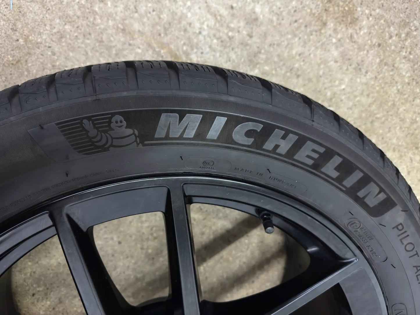 TOP ZUSTAND DOT22 Original Porsche Macan II 2 III 3 20 Zoll Winterräder Winterreifen Felgen Alufelgen 95B601025EJ 95B601025EK 265/45 R20 104V 295/40 R20 106V Sport Exclusive Schwarz SUV M+S