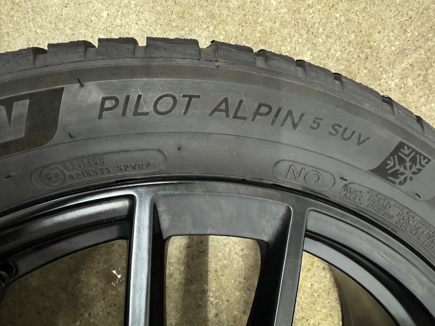 TOP ZUSTAND DOT22 Original Porsche Macan II 2 III 3 20 Zoll Winterräder Winterreifen Felgen Alufelgen 95B601025EJ 95B601025EK 265/45 R20 104V 295/40 R20 106V Sport Exclusive Schwarz SUV M+S