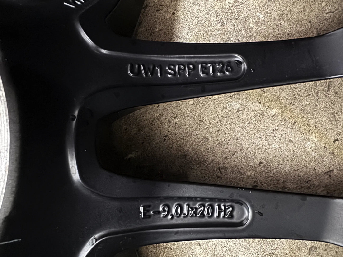 TOP ZUSTAND DOT22 Original Porsche Macan II 2 III 3 20 Zoll Winterräder Winterreifen Felgen Alufelgen 95B601025EJ 95B601025EK 265/45 R20 104V 295/40 R20 106V Sport Exclusive Schwarz SUV M+S