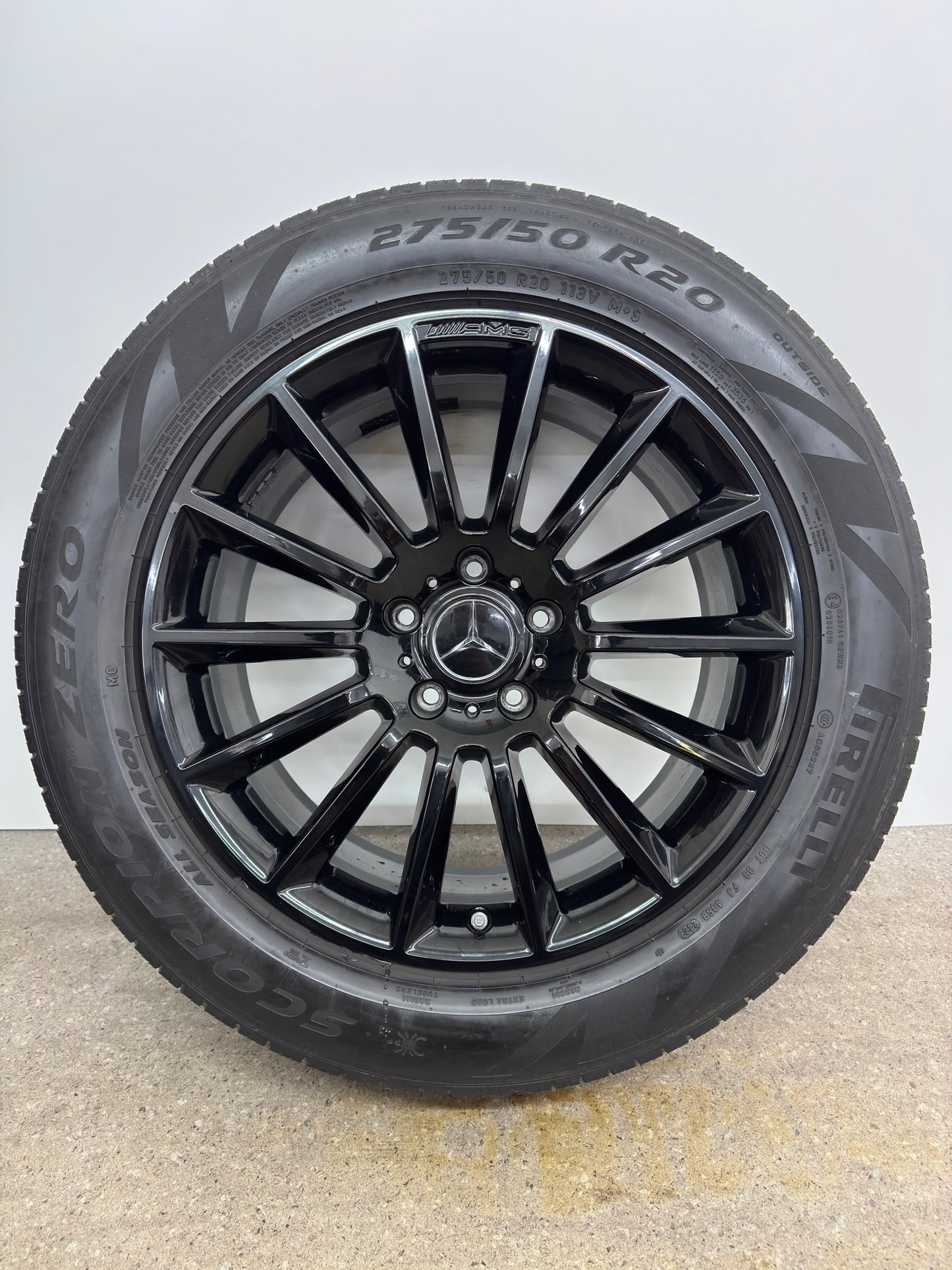 TOP ZUSTAND Original Mercedes G-Klasse W 463 W 465 20 Zoll AMG Ganzjahresreifen Felgen A4634011700 275/50 R20 113V MO Allwetterreifen Alufelgen Schwarz Sommerreifen Sommerräder SUV MwSt.
