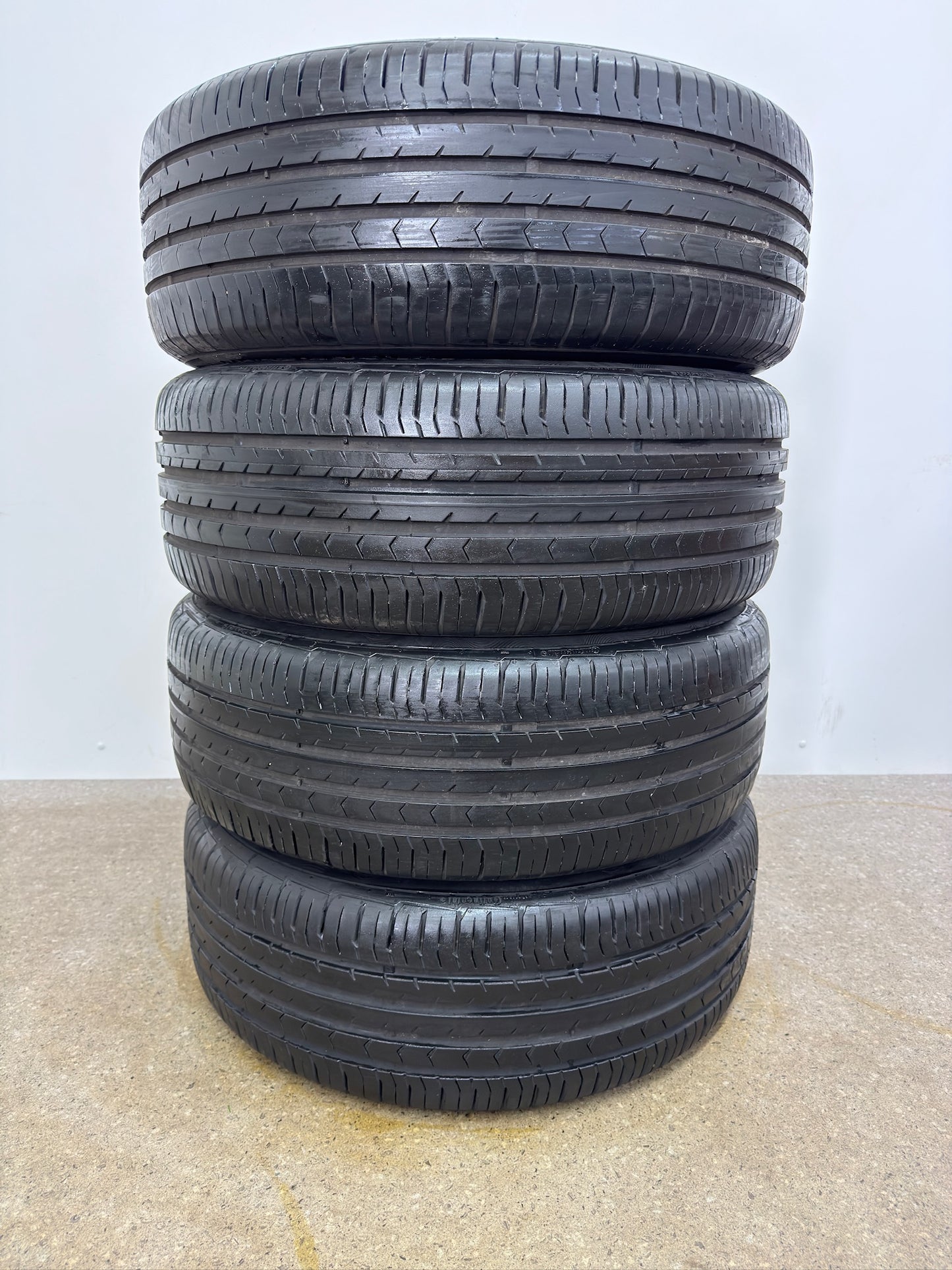 TOP ZUSTAND Original VW Touran II 2 5T 17 Zoll Salvador Sommerräder Sommerreifen Felgen 5TA601025G Alufelgen R-Line Highline Anthrazit 215/55 R17 94V 6,5x17 ET52 RDKS Sommerradsatz MwSt.
