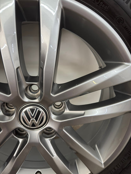TOP ZUSTAND Original VW Touran II 2 5T 17 Zoll Salvador Sommerräder Sommerreifen Felgen 5TA601025G Alufelgen R-Line Highline Anthrazit 215/55 R17 94V 6,5x17 ET52 RDKS Sommerradsatz MwSt.