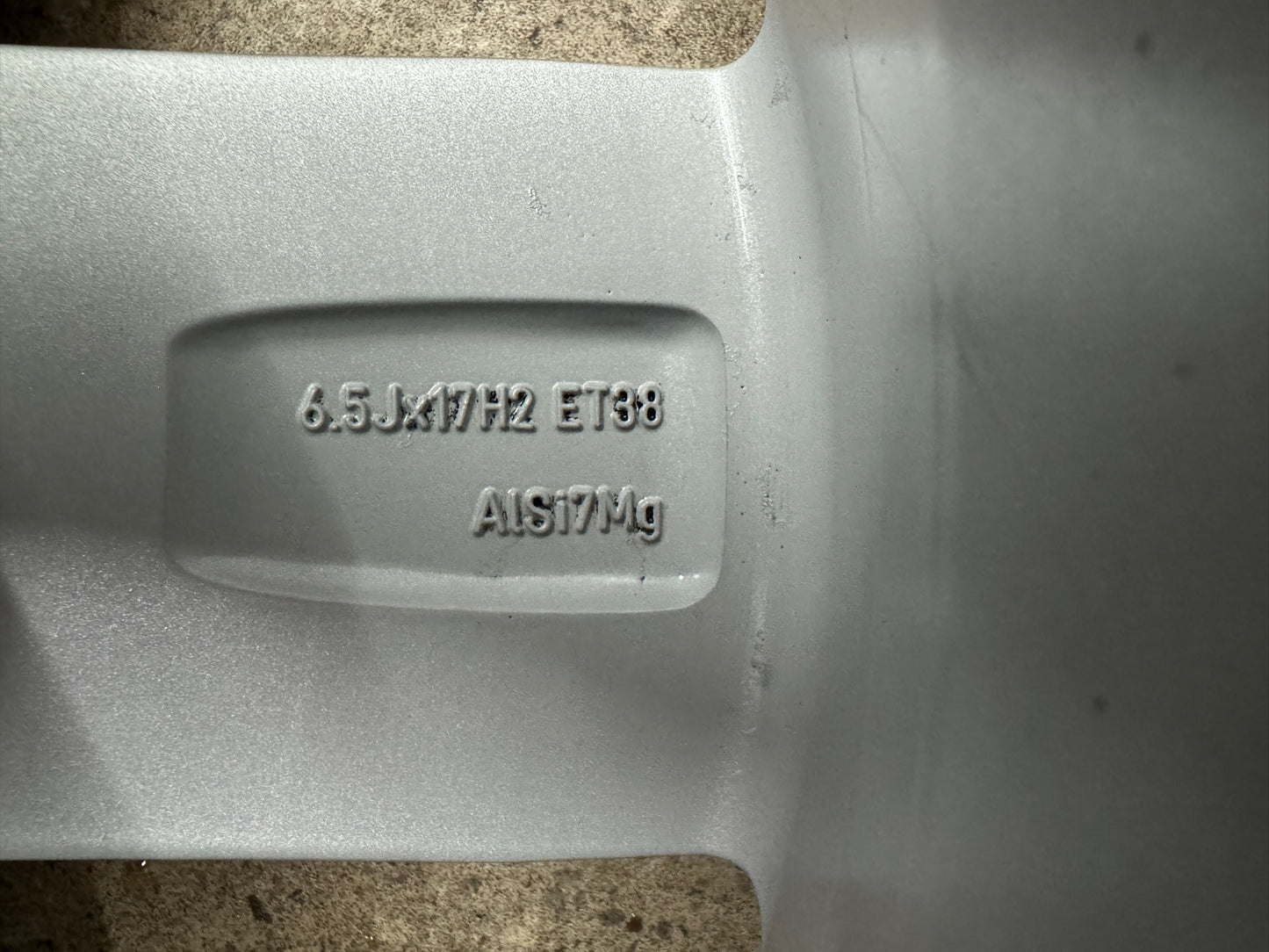 Top Original VW Tiguan II 2 Corvara 17 Zoll Felgen Alufelgen 6,5x17 ET38 5NA071497 KBA49906 RDKS Felgensatz MwSt. 5x112 (Winterreifen sind TRANSPORTSCHUTZ)