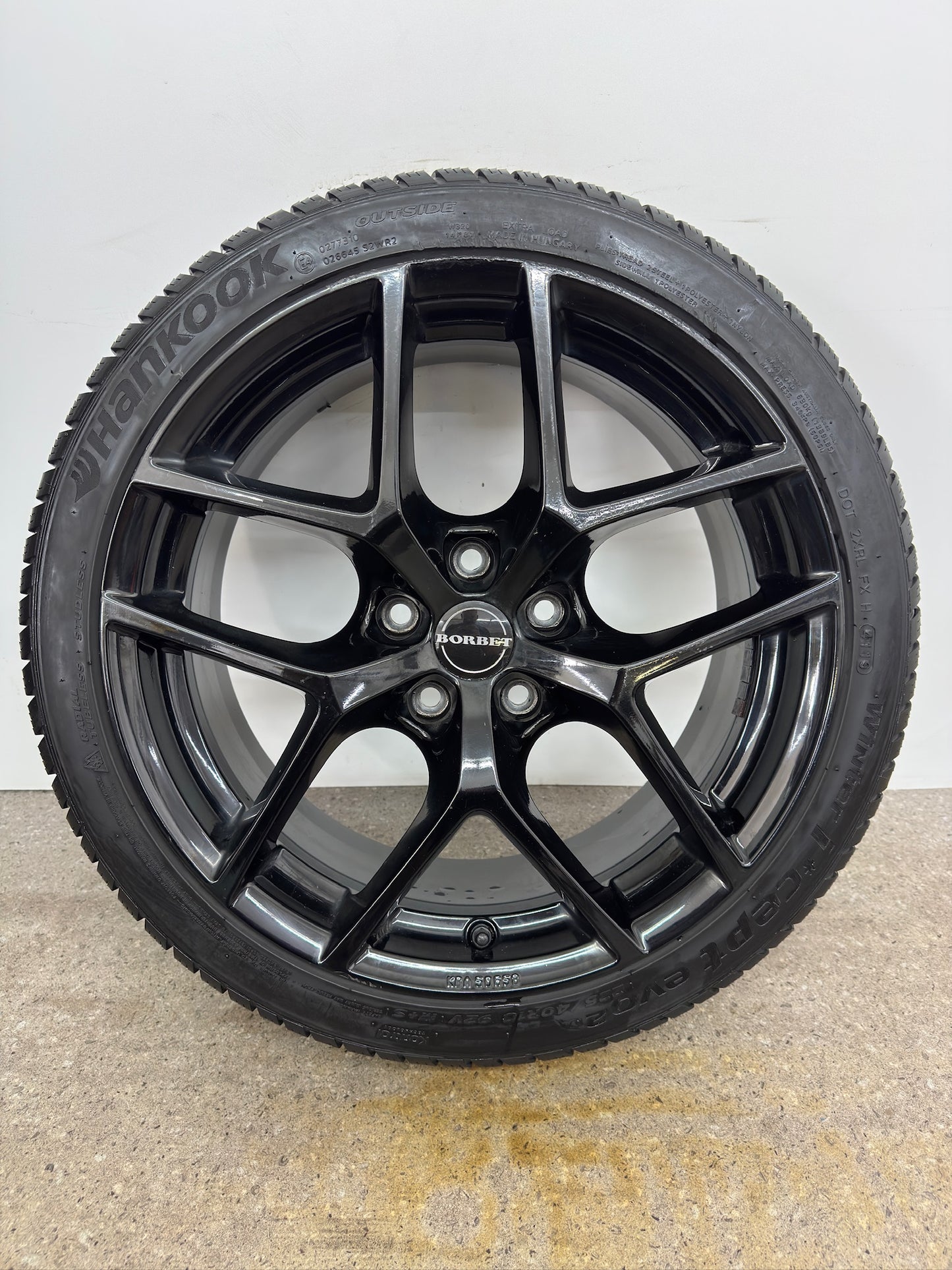 VW Golf VIII 7 5G Audi A3 S3 8V TT 8J Seat Cupra Leon 1P 5F Skoda Octavia III 3 5E 18 Zoll Winterräder Winterreifen Felgen Alufelgen 225/40 R18 92V M+S Schwarz Sport Line Borbet KBA 50658