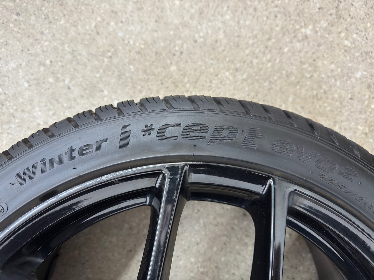 VW Golf VIII 7 5G Audi A3 S3 8V TT 8J Seat Cupra Leon 1P 5F Skoda Octavia III 3 5E 18 Zoll Winterräder Winterreifen Felgen Alufelgen 225/40 R18 92V M+S Schwarz Sport Line Borbet KBA 50658