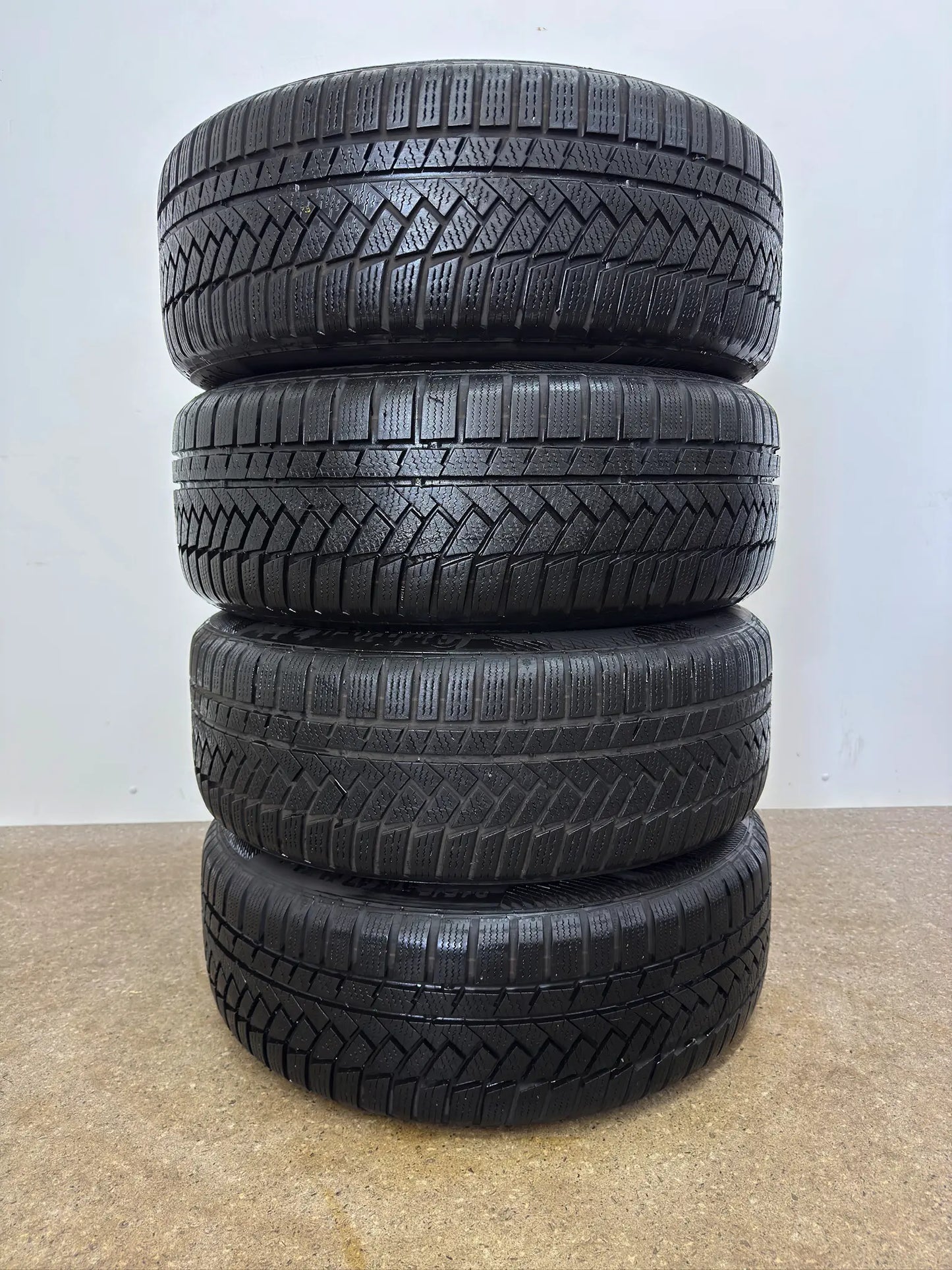 VW Passat B8 3G 3C Sharan 7N Arteon Skoda Superb III 3T Ateca 5FP Alhambra Audi Q3 8U Q2 GA A6 Allroad 4F 4F1 17 Zoll Winterräder Winterreifen Felgen Alufelgen 215/55 R17 98H M+S Winterradsatz