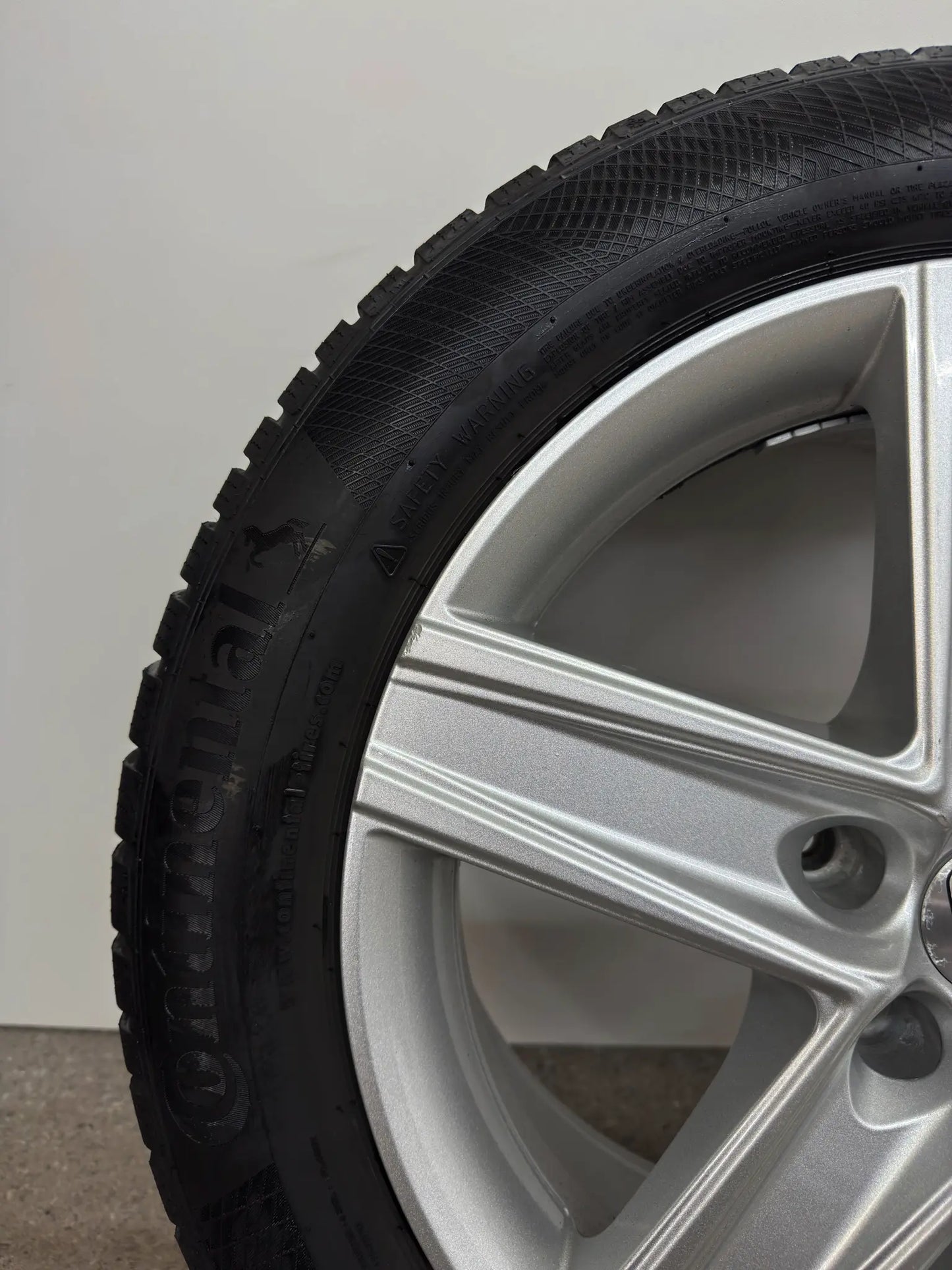 VW Passat B8 3G 3C Sharan 7N Arteon Skoda Superb III 3T Ateca 5FP Alhambra Audi Q3 8U Q2 GA A6 Allroad 4F 4F1 17 Zoll Winterräder Winterreifen Felgen Alufelgen 215/55 R17 98H M+S Winterradsatz