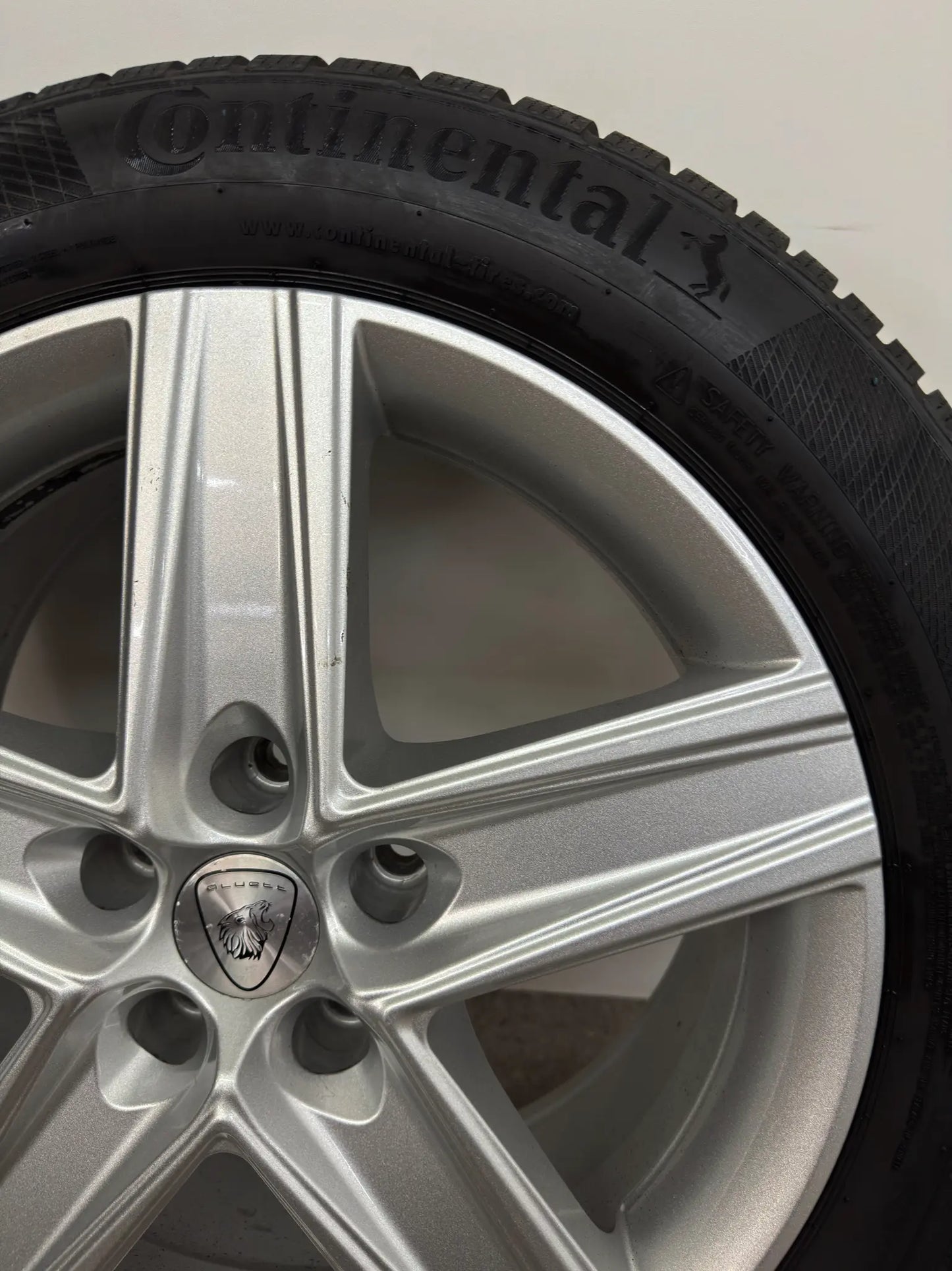 VW Passat B8 3G 3C Sharan 7N Arteon Skoda Superb III 3T Ateca 5FP Alhambra Audi Q3 8U Q2 GA A6 Allroad 4F 4F1 17 Zoll Winterräder Winterreifen Felgen Alufelgen 215/55 R17 98H M+S Winterradsatz