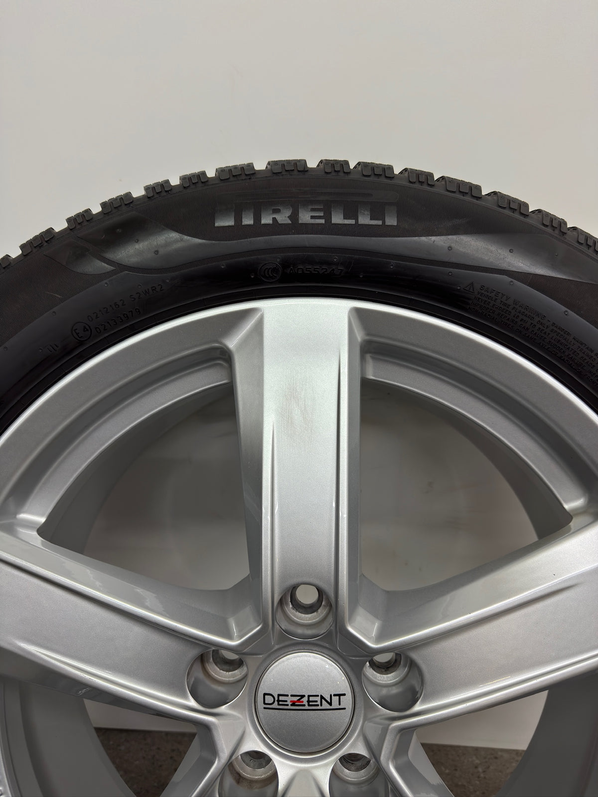 TOP DOT23 Volvo XC40 X 536 S90 V90 Cross Country 18 Zoll Winterräder Winterrreifen Felgen Alufelgen 235/55 R18 104H M+S SUV Silber Winterradsatz 5x108 7,5x18 ET50,5 KBA53529