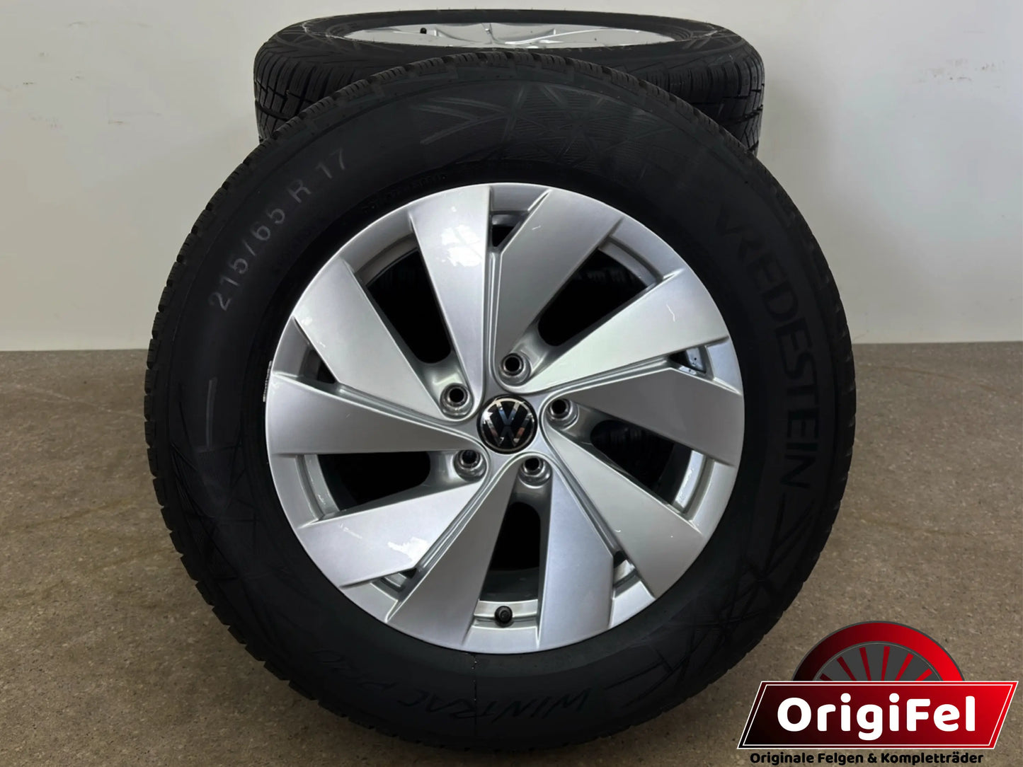 WIE NEU 7,7mm DOT25 Original VW Tiguan II 2 III 3 CTI Tayron R4 17 Zoll Bari Winterräder Winterreifen Felgen 571601025 Alufelgen 215/65 R17 99H M+S Allspace AD1 5NA Winterradsatz SUV MwSt.