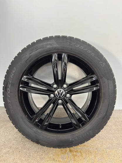 WIE NEU 7,8/7mm DOT3722 Original VW Tiguan II 2 Sebring 18 Zoll Winterräder Winterreifen Felgen 5NA601025M 5NA601025AQ Alufelgen 235/55 R18 104H M+S R-Line Schwarz Allspace AD1 5NA RDKS Winterradsatz