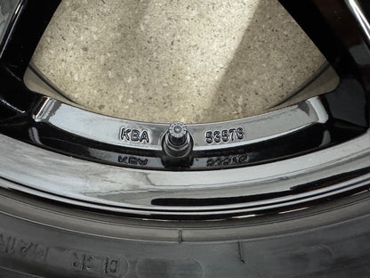 WIE NEU 8,6mm Hyundai Kona OS 4WD Kia e-Niro e-Soul DE SK3 Mazda CX-3 17 Zoll Winterräder Winterreifen Felgen Alufelgen Schwarz M+S KBA53576 Winterradsatz 215/55 R17 98V 5x114,3
