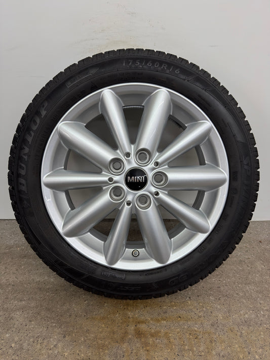 WIE NEU 8 / 7mm Original Mini Cooper F55 F56 F57 Spoke 508 16 Zoll Winterräder Winterreifen Felgen 6855117 Alufelgen 5x112 5,5x16 IS46 ET46 175/60 R16 86H Schwarz Winterradsatz RSC RFT Runflat MwSt.