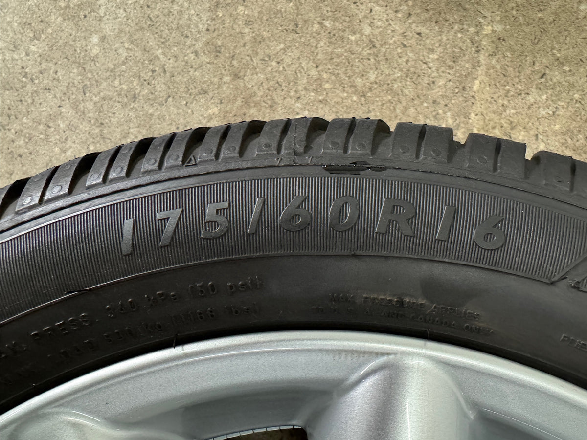 WIE NEU 8 / 7mm Original Mini Cooper F55 F56 F57 Spoke 508 16 Zoll Winterräder Winterreifen Felgen 6855117 Alufelgen 5x112 5,5x16 IS46 ET46 175/60 R16 86H Schwarz Winterradsatz RSC RFT Runflat MwSt.