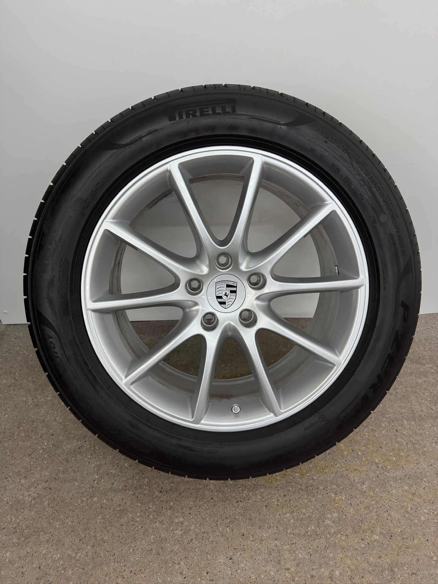 WIE NEU DOT2024 Original Porsche Cayenne E3 SUV 20 Zoll Sommerräder Sommerreifen Felgen 9Y0601025CT 9Y0601025DA Alufelgen Silber Design Sport N0 255/55 R20 110Y 295/45 R20 114Y Sommerradsatz MwSt.