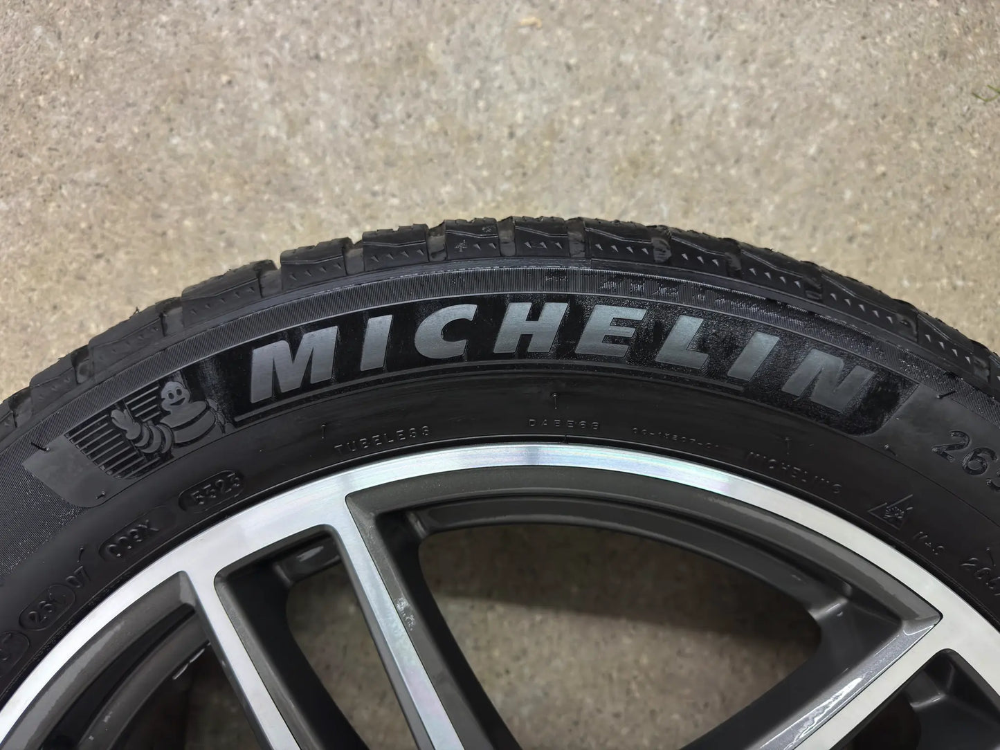 WIE NEU DOT23 Original Porsche Macan II 2 III 3 20 Zoll Winterräder Winterreifen Felgen Alufelgen 95B601025DG 95B601025DH 265/45 R20 104V 295/40 R20 106V Sport Exclusive Bicolor SUV M+S