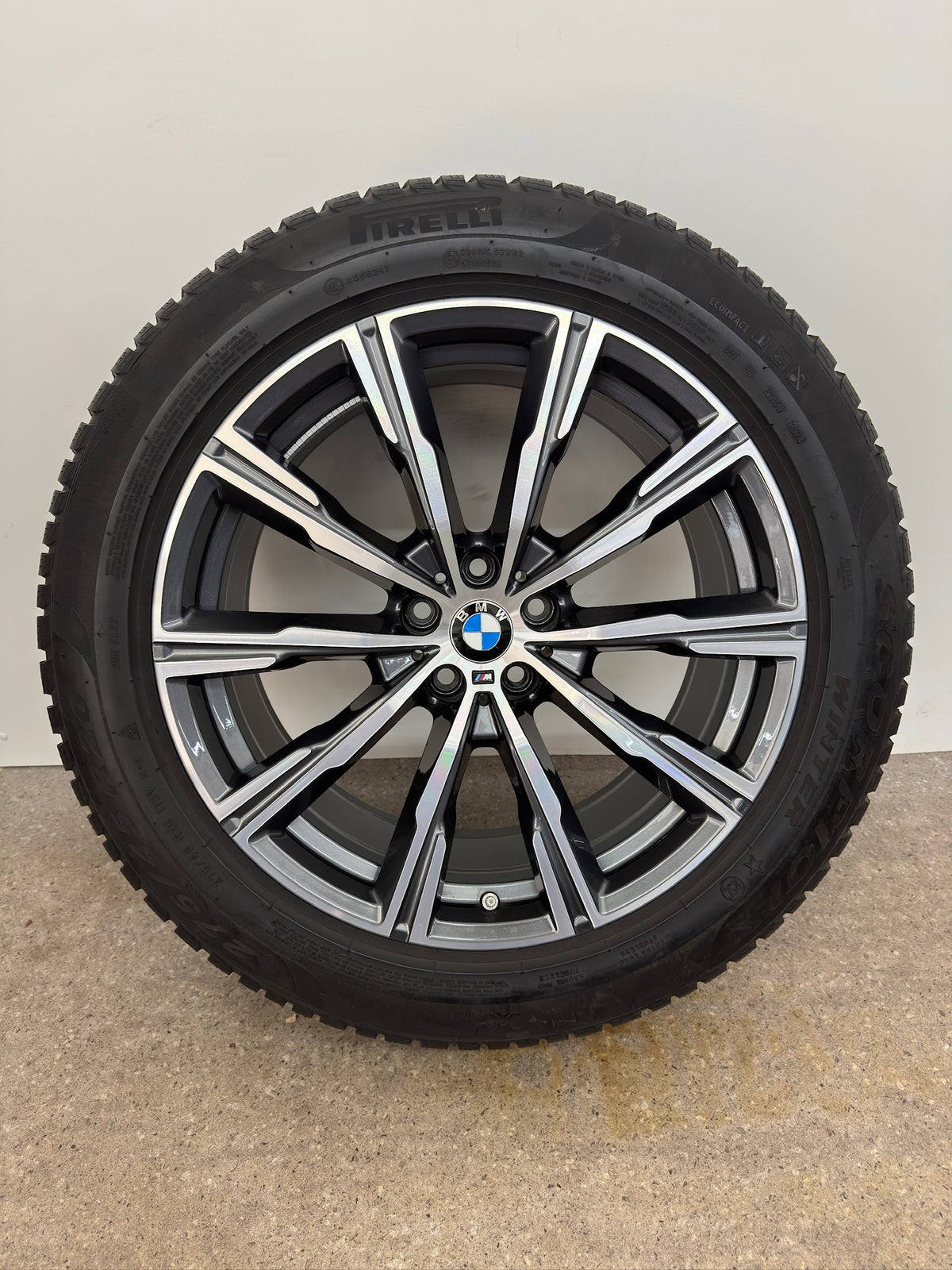 WIE NEU DOT24 Original BMW X5 G05 X6 G06 Sty. M 740M 20 Zoll Winterräder Winterreifen Felgen 8071996 Alufelgen 275/45 R20 110V M+S Sytling M Sport SUV RSC RFT Winterradsatz MwSt. ausweisbar