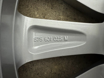 WIE NEU DOT24 Original Seat Ateca 5FP KH7 17 Zoll Winterräder Winterreifen Felgen 575601025M Alufelgen 215/55 R17 98V XL M+S Silber 7x17 ET45 5x112 Winterradsatz MwSt.
