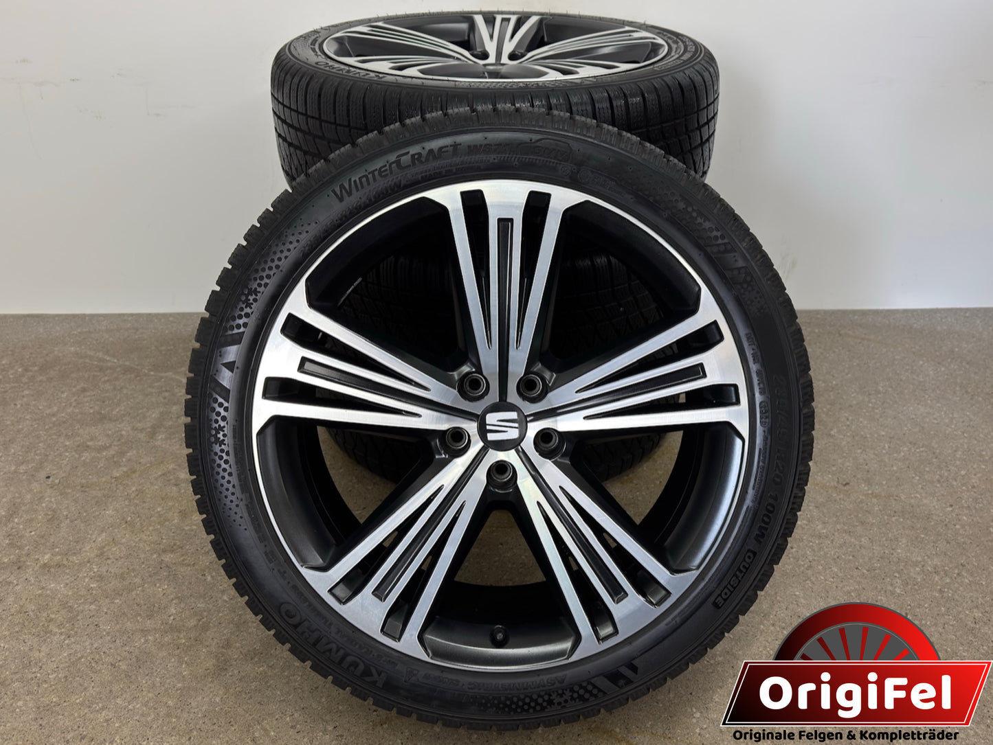 WIE NEU DOT24 Original Seat Tarraco KN2 20 Zoll Supreme Winterräder Winterreifen Felgen 5FJ601025B Alufelgen Cupra Sport Design Edition 235/45 R20 100W 8x20 ET41 5x112 M+S Winterradsatz SUV