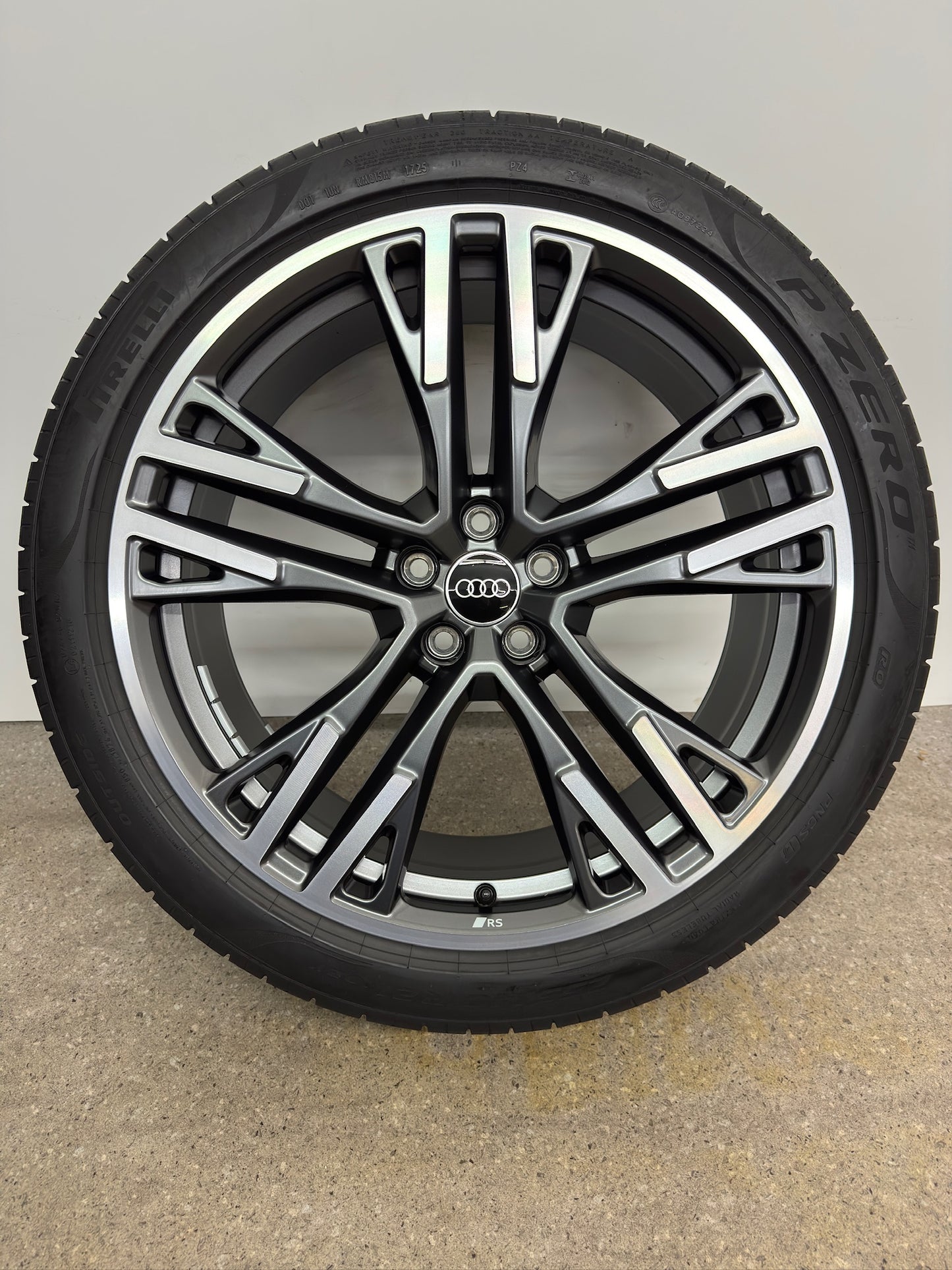 WIE NEU DOT25 Original Audi Q5 SQ5 FY GU 21 Zoll Sommerräder Sommerreifen Felgen 8MA601025M Alufelgen Sportback S-Line 255/40 R21 102Y 8,5x21 ET34 5x112 5 Doppelspeichen Y RS Sport Sommerradsatz