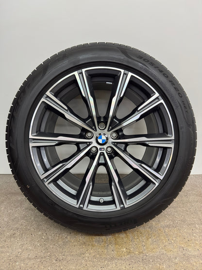 WIE NEU DOT25 Original BMW X5 G05 X6 G06 M 740M 20 Zoll Sommerräder Sommerreifen Felgen 8071996 8071997 275/45 R20 110Y 305/40 R20 112Y Pirelli P Zero * M Sport Line RFT Sommmeradsatz SUV
